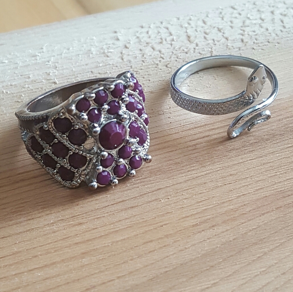 Collection of Rings - Picture 7 of 10